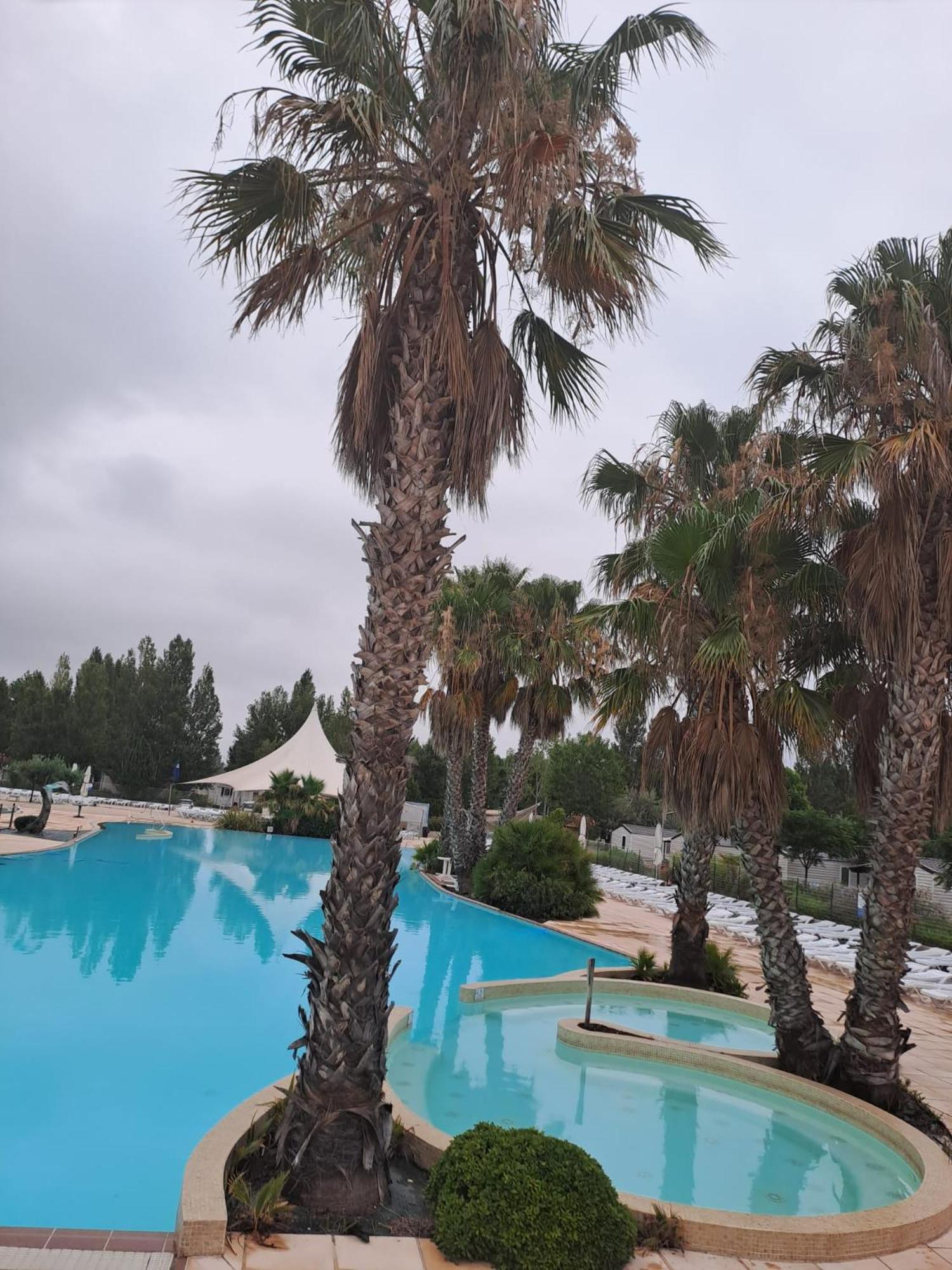 Camping Carabasse Vias Plage. Bagian luar foto